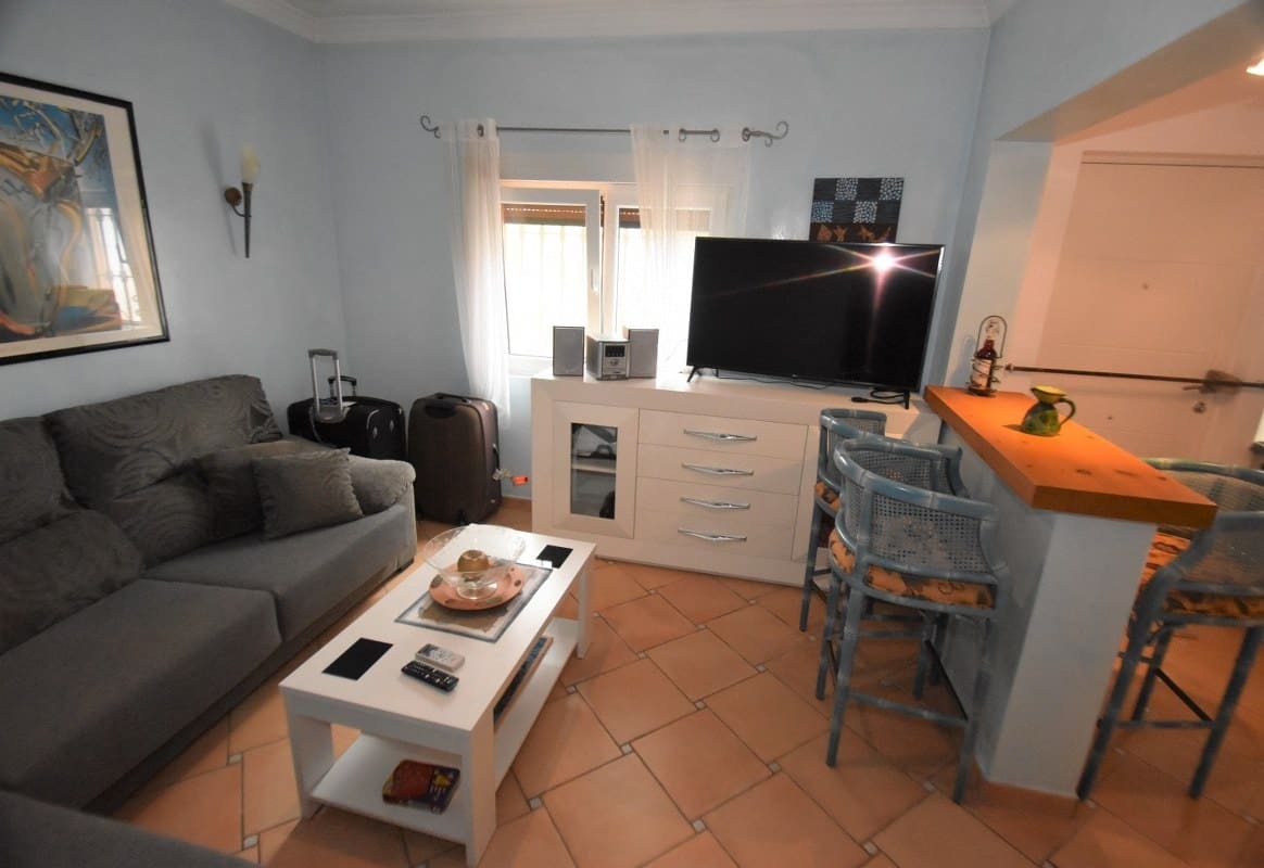 9 bedroom Villa for sale in Denia with pool - € 980,000 (Ref: 6826317)