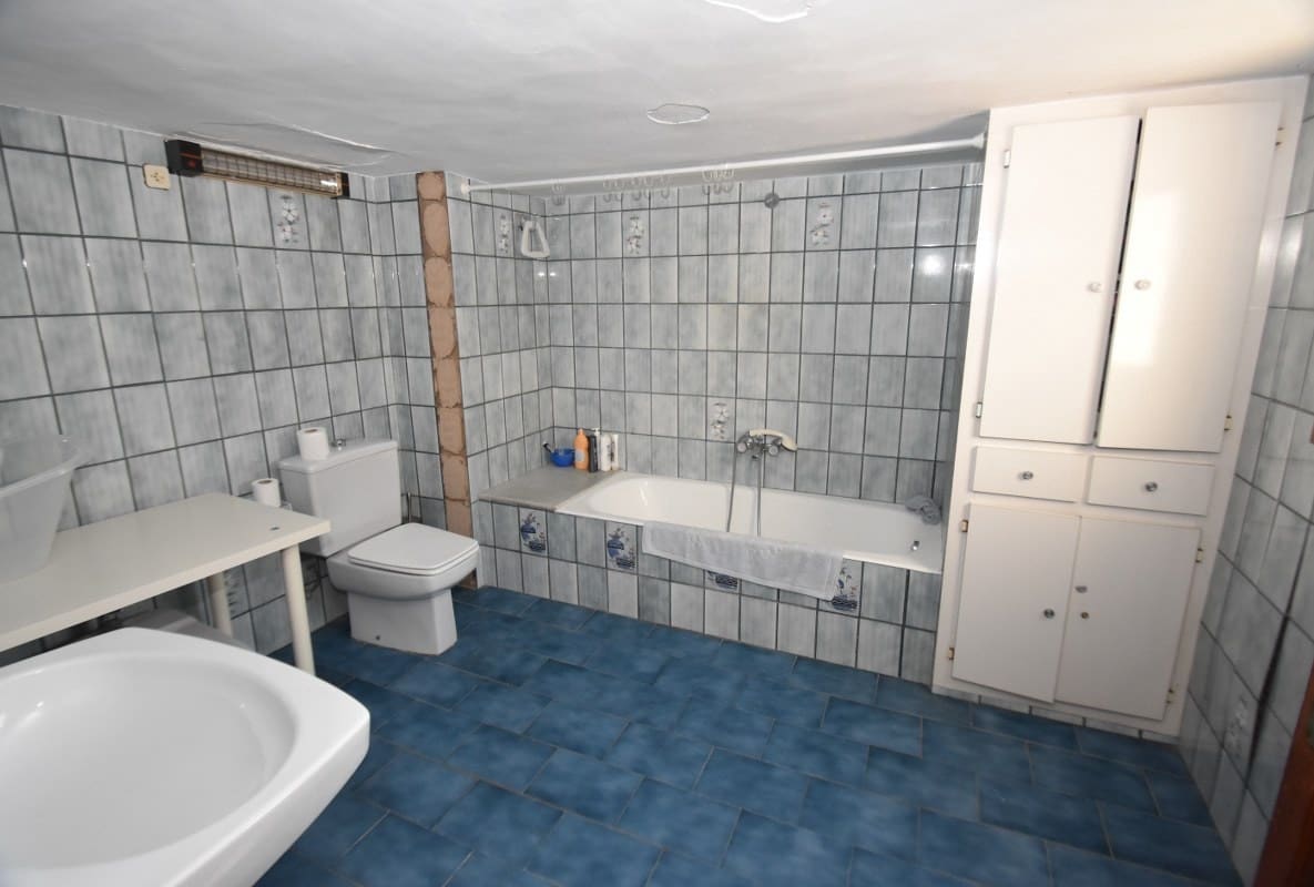 5 slaapkamer Huis te koop in Pego - € 200.000 (Ref: 6861736)