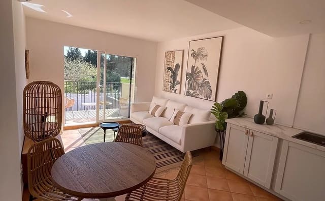 2 bedroom Apartment for sale in Dénia with pool - € 381,000 (Ref: 7386024)