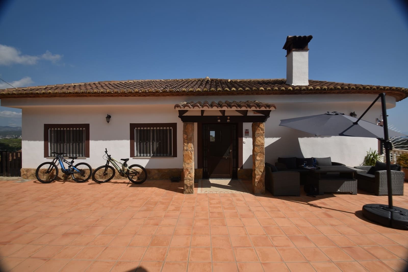 4 soveværelse Villa til salg i Oliva med swimmingpool - € 489.000 (Ref: 7615307)