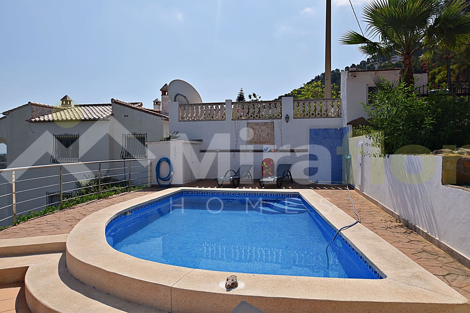 4 bedroom Villa for sale in Oliva with pool - € 495,000 (Ref: 7615307)