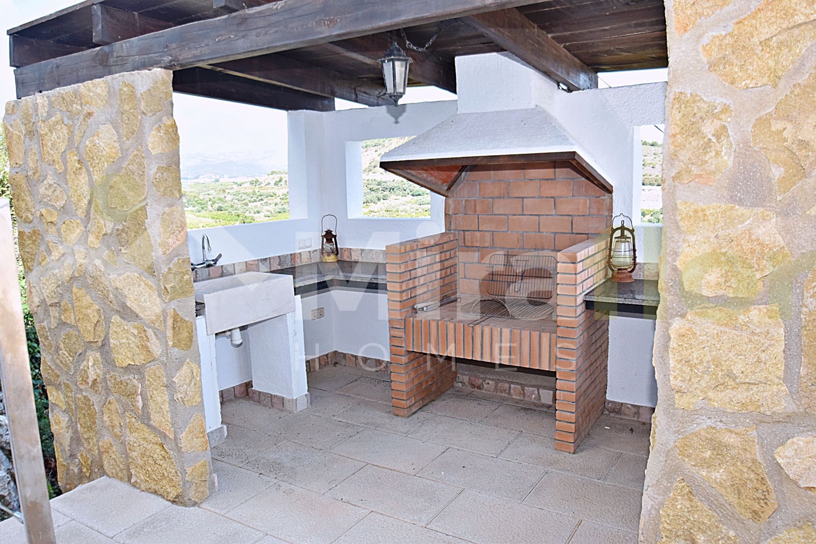 4 bedroom Villa for sale in Oliva with pool - € 495,000 (Ref: 7615307)