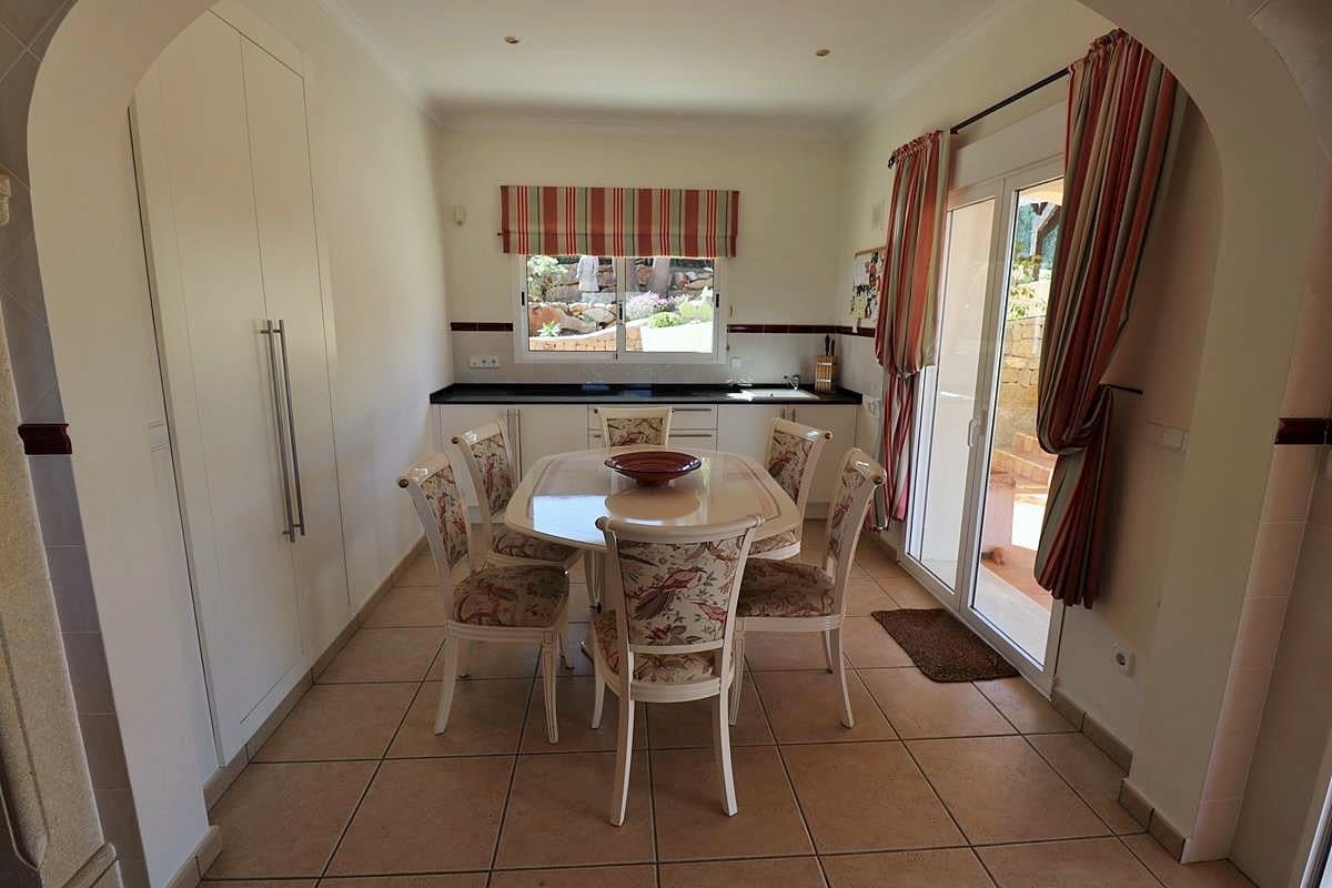 4 bedroom Villa for sale in Denia with pool - € 975,000 (Ref: 7621129)