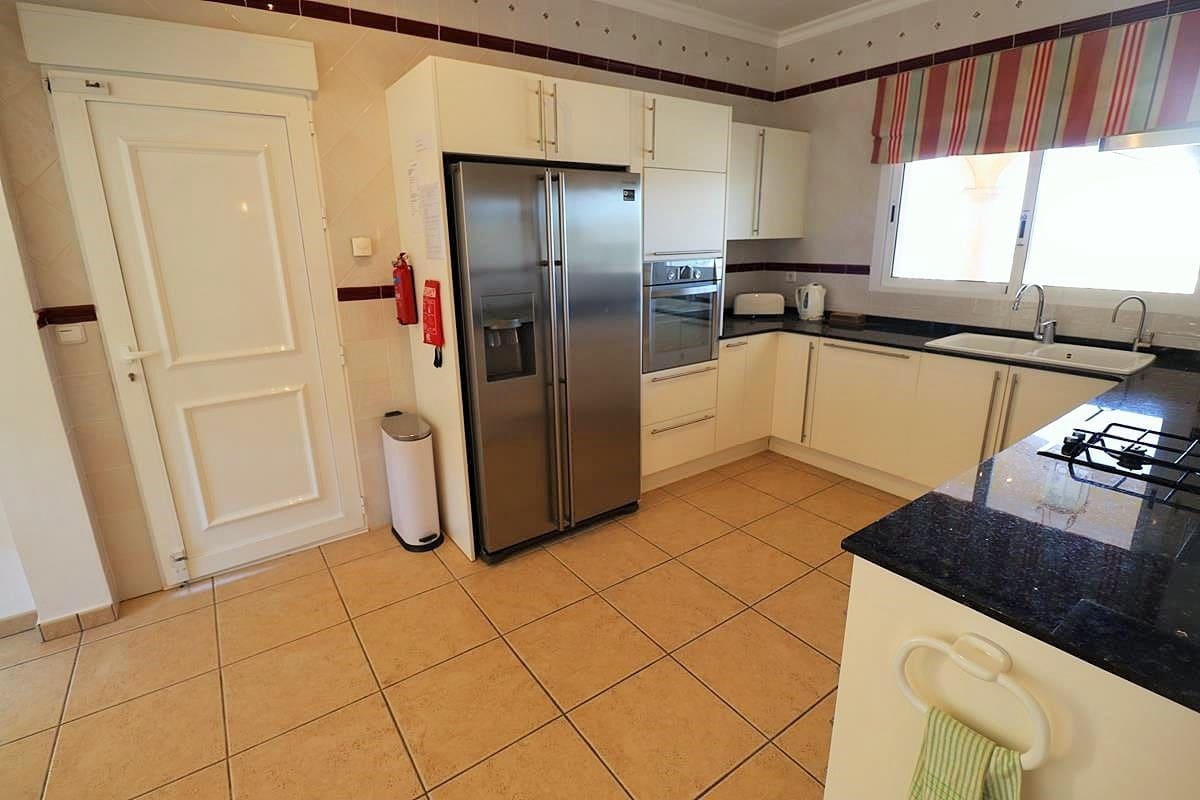 4 bedroom Villa for sale in Denia with pool - € 975,000 (Ref: 7621129)