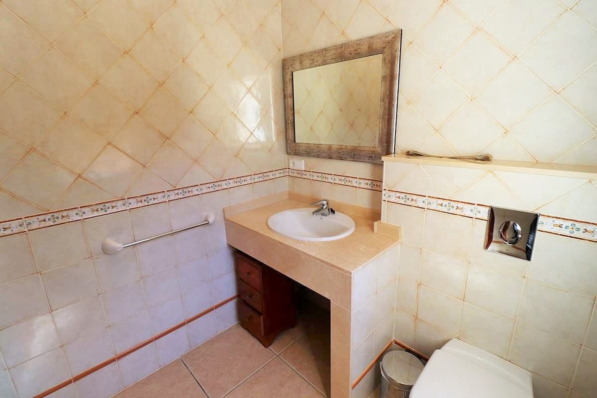 4 bedroom Villa for sale in Denia with pool - € 975,000 (Ref: 7621129)