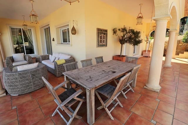 4 bedroom Villa for sale in Dénia with pool - € 975,000 (Ref: 7621129)