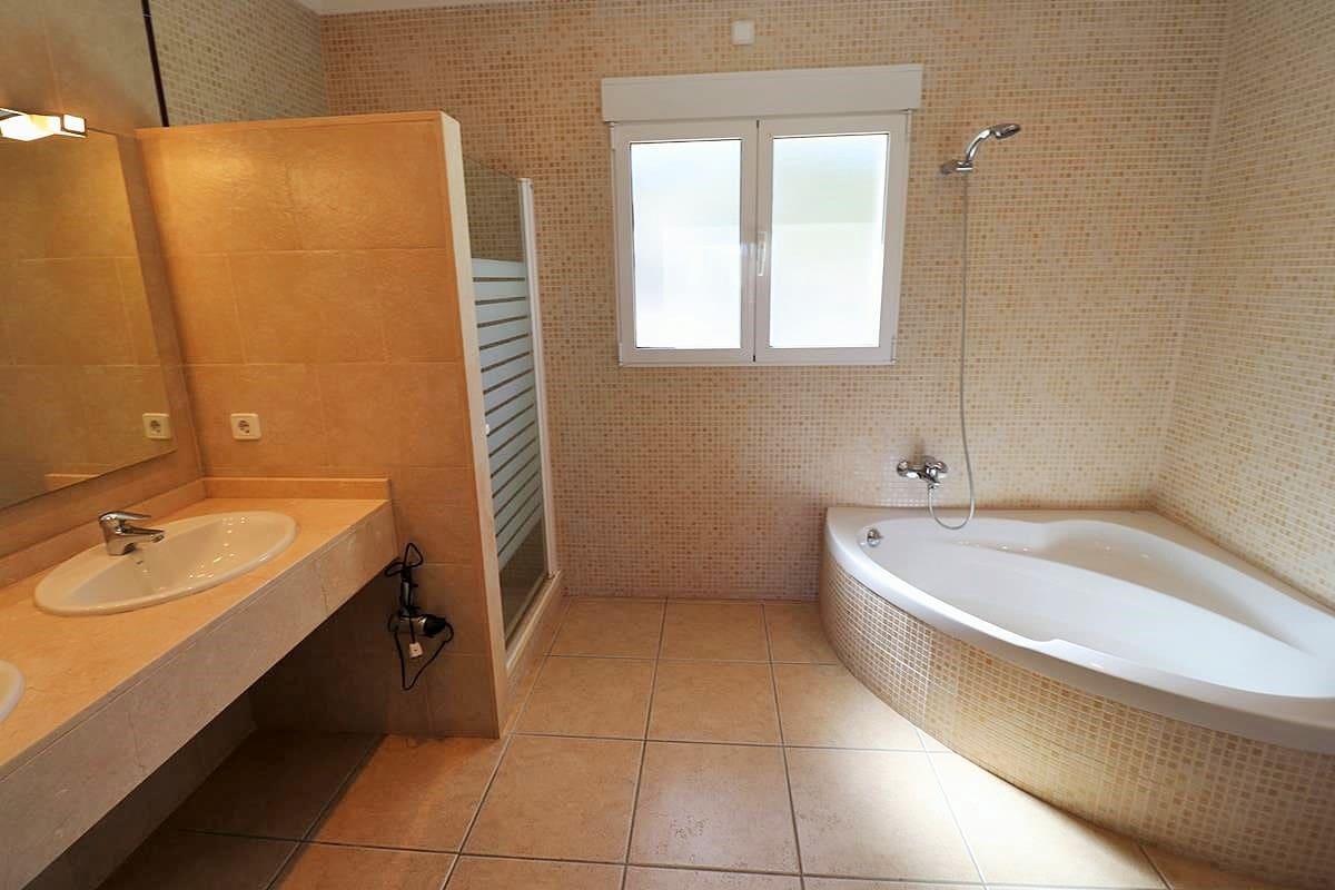 4 bedroom Villa for sale in Denia with pool - € 975,000 (Ref: 7621129)