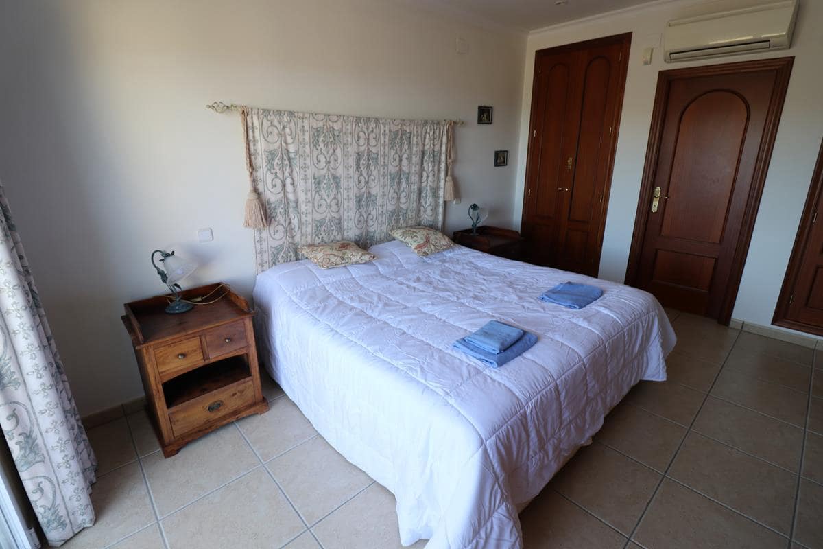 4 bedroom Villa for sale in Denia with pool - € 975,000 (Ref: 7621129)