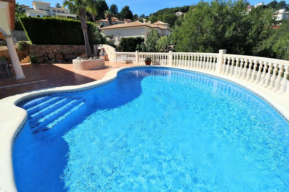 4 bedroom Villa for sale in Denia with pool - € 975,000 (Ref: 7621129)
