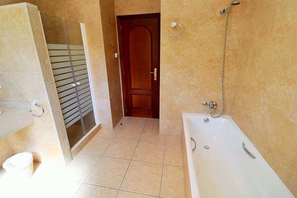 4 bedroom Villa for sale in Denia with pool - € 975,000 (Ref: 7621129)