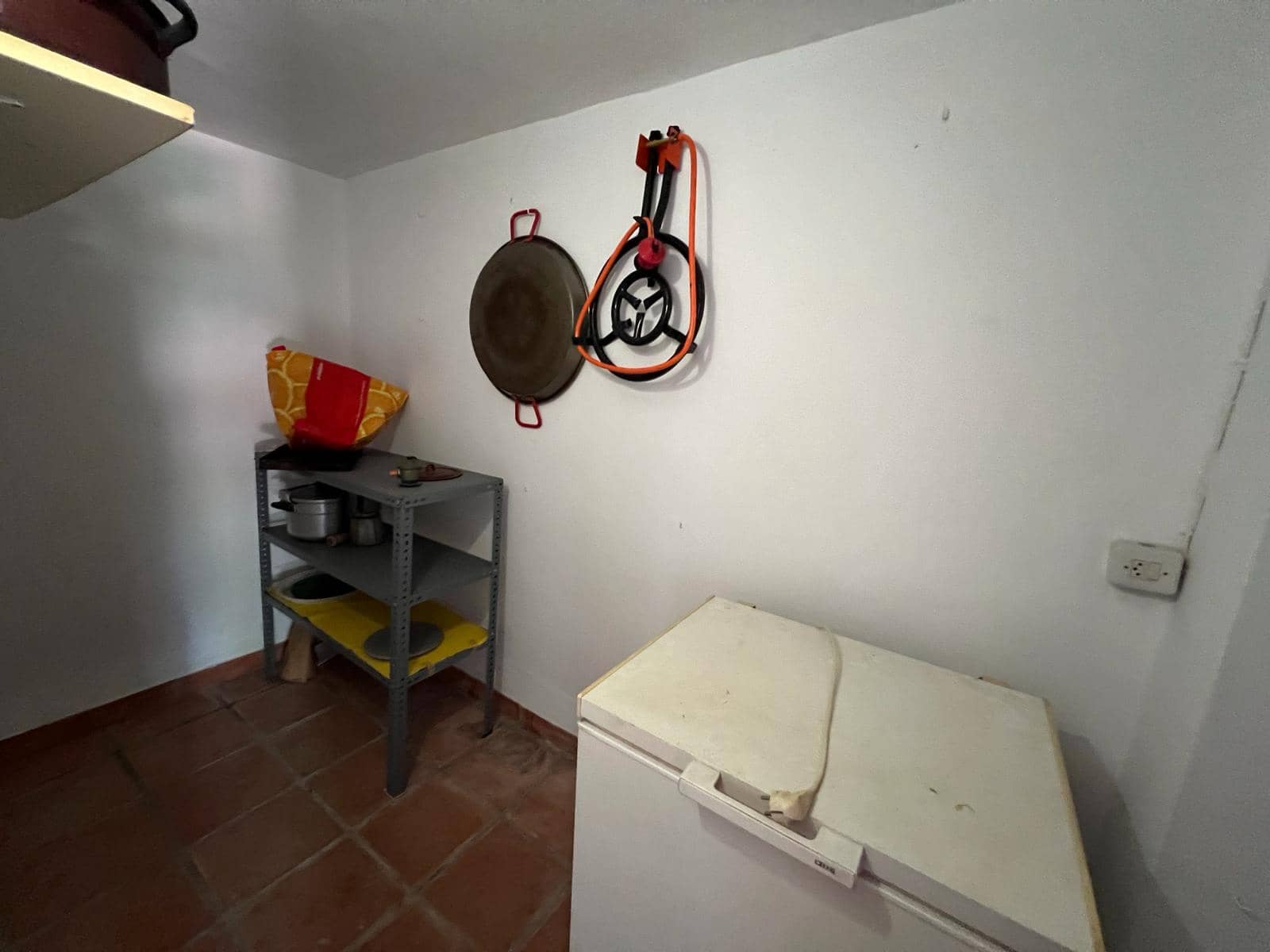 6 bedroom Villa for sale in Oliva - € 495,000 (Ref: 8155076)