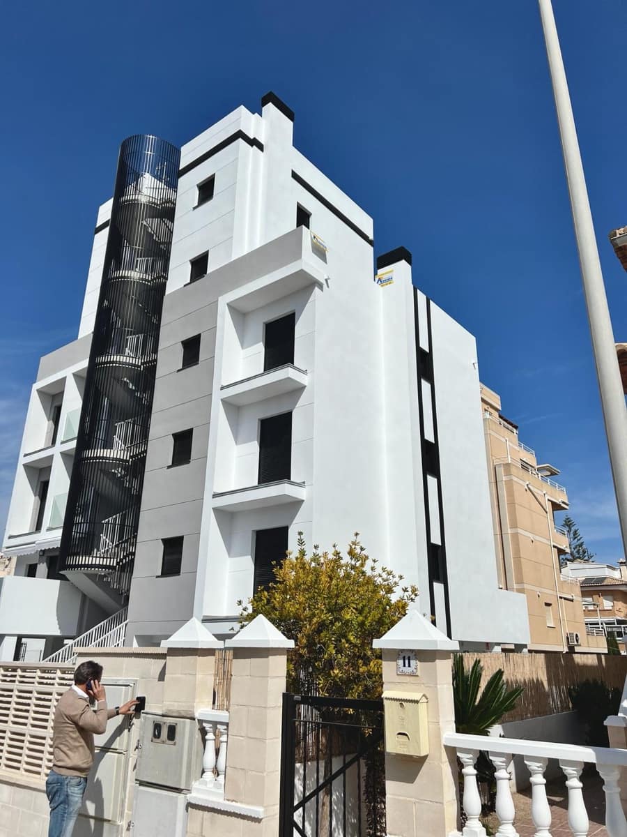 Apartamento de 2 habitaciones en Oliva en venta con piscina - 240.000 € (Ref: 8166919)