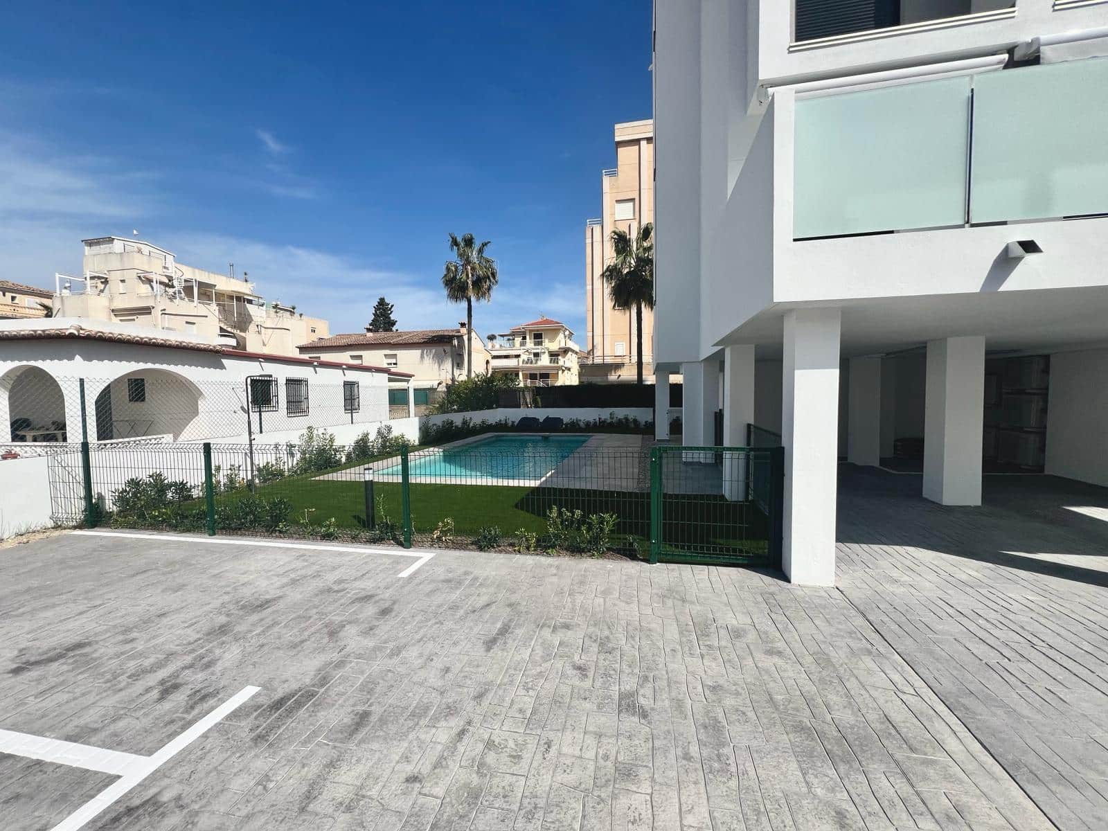 Apartamento de 2 habitaciones en Oliva en venta con piscina - 240.000 € (Ref: 8166919)