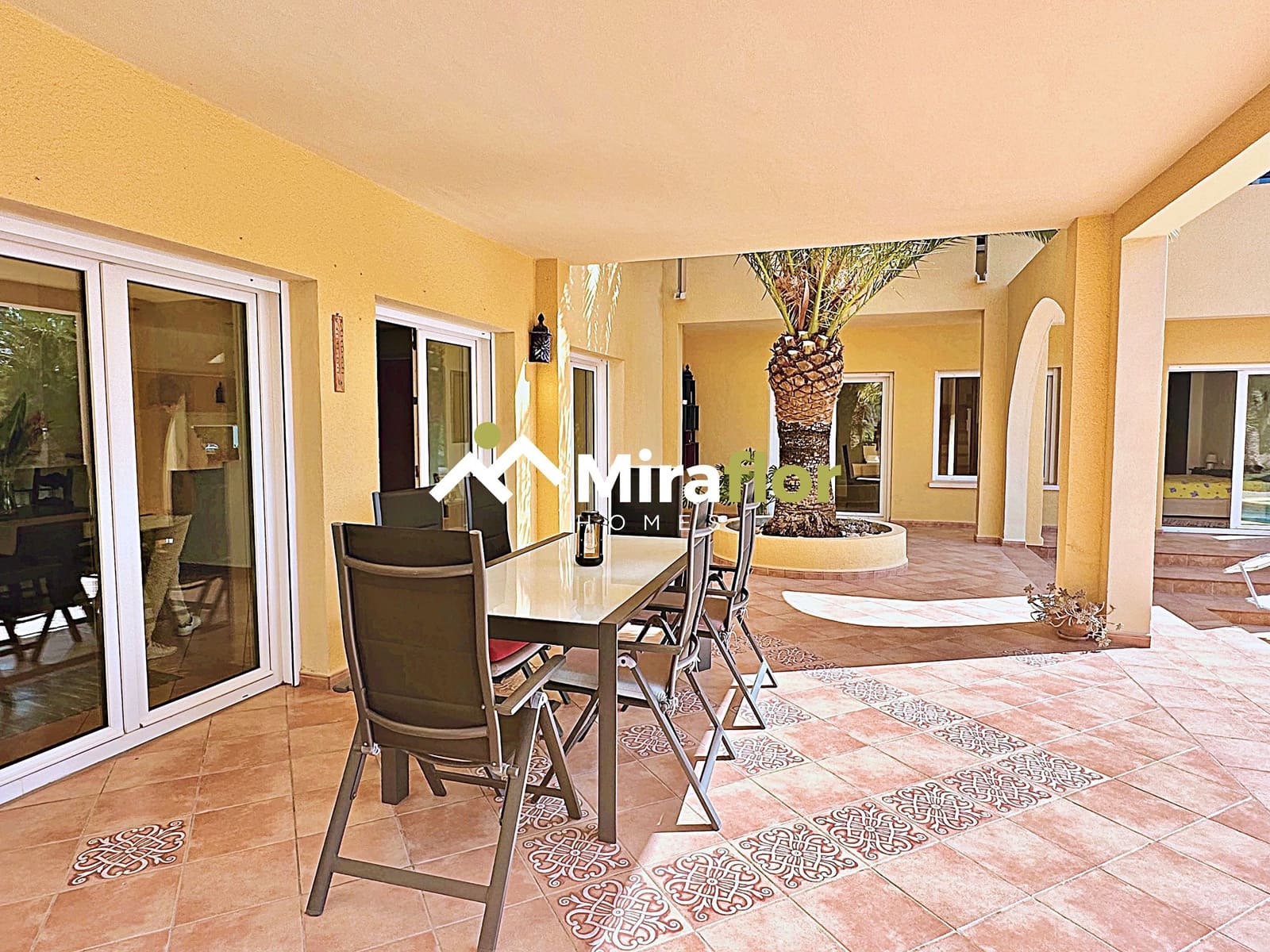 3 Zimmer Villa zu verkaufen in Els Poblets mit Pool - 848.000 € (Ref: 8310849)