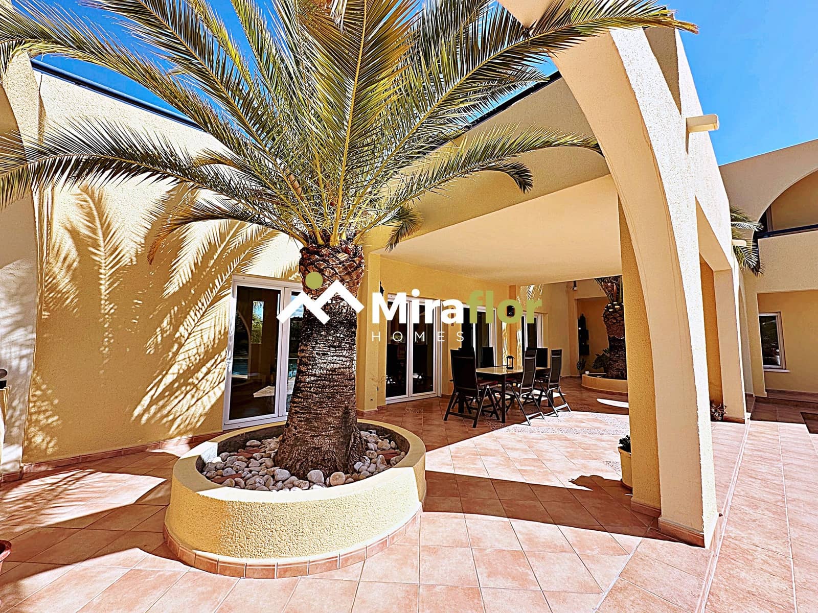 3 Zimmer Villa zu verkaufen in Els Poblets mit Pool - 848.000 € (Ref: 8310849)