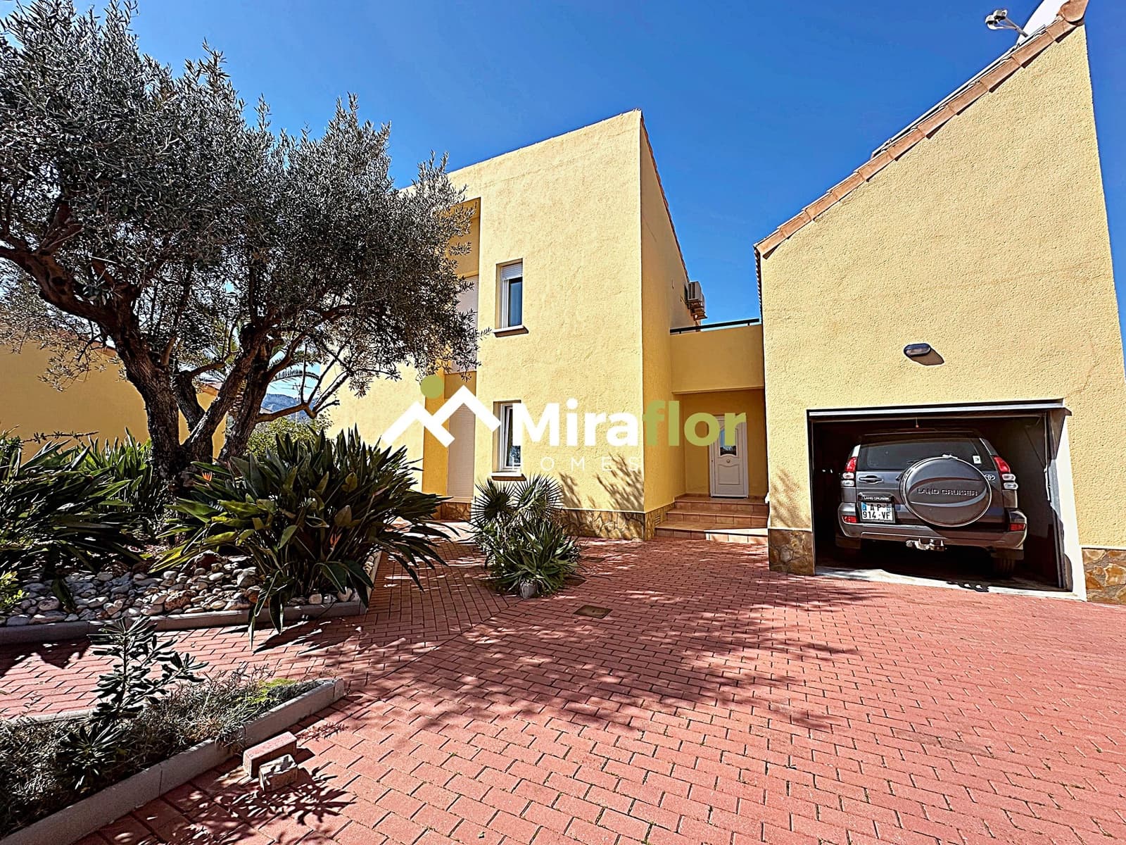 3 Zimmer Villa zu verkaufen in Els Poblets mit Pool - 848.000 € (Ref: 8310849)