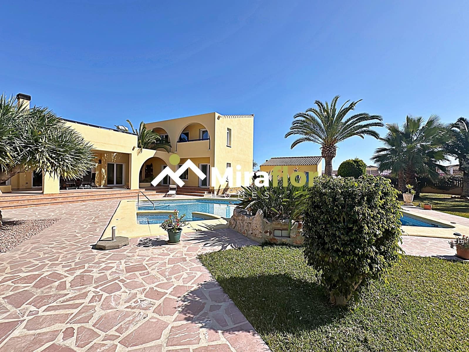 3 makuuhuone Huvila myytävänä paikassa Els Poblets mukana uima-altaan - 848 000 € (Ref: 8310849)