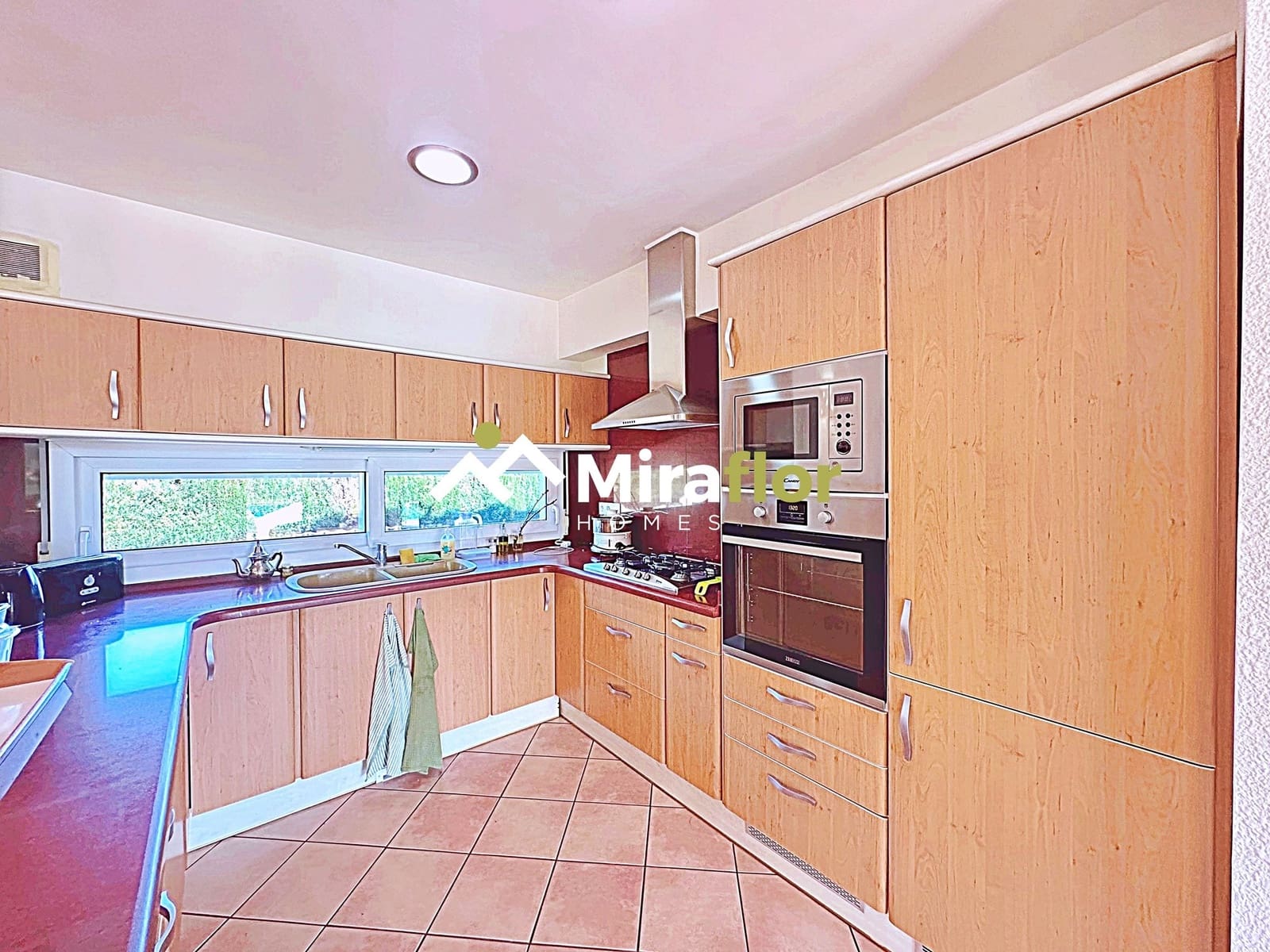 3 makuuhuone Huvila myytävänä paikassa Els Poblets mukana uima-altaan - 848 000 € (Ref: 8310849)