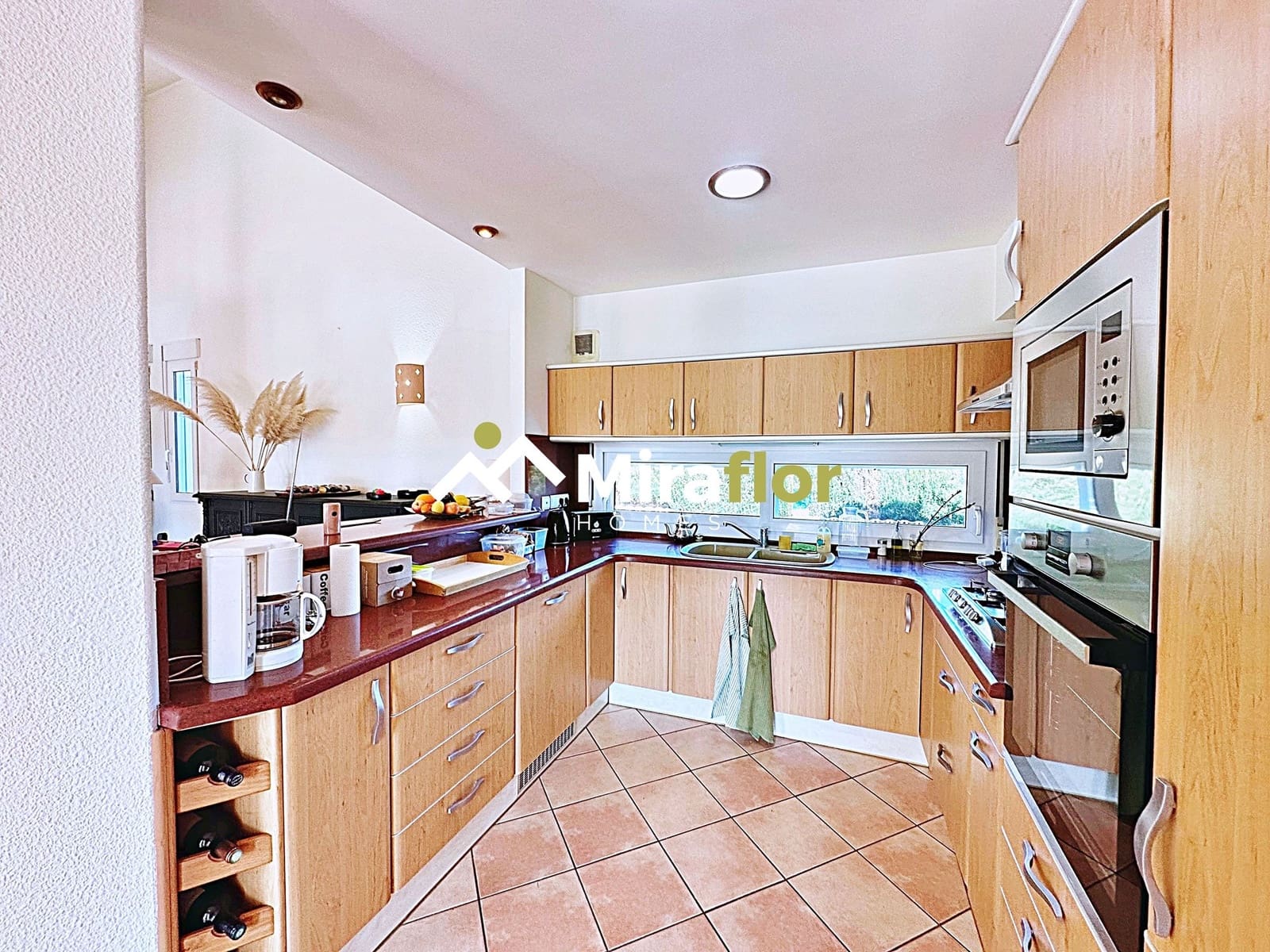 3 makuuhuone Huvila myytävänä paikassa Els Poblets mukana uima-altaan - 848 000 € (Ref: 8310849)