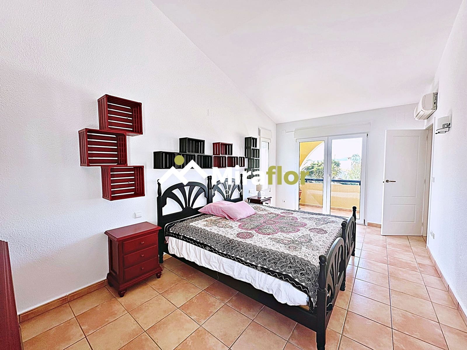 3 makuuhuone Huvila myytävänä paikassa Els Poblets mukana uima-altaan - 848 000 € (Ref: 8310849)