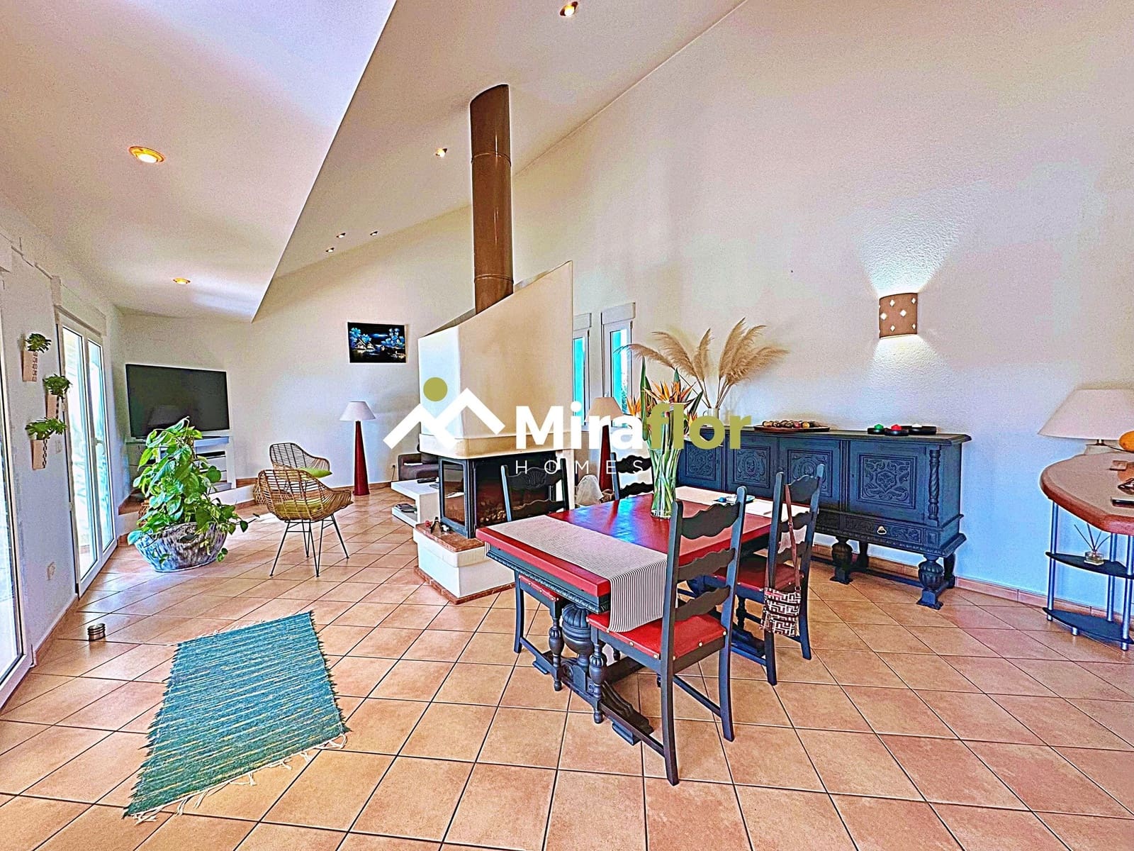 3 makuuhuone Huvila myytävänä paikassa Els Poblets mukana uima-altaan - 848 000 € (Ref: 8310849)