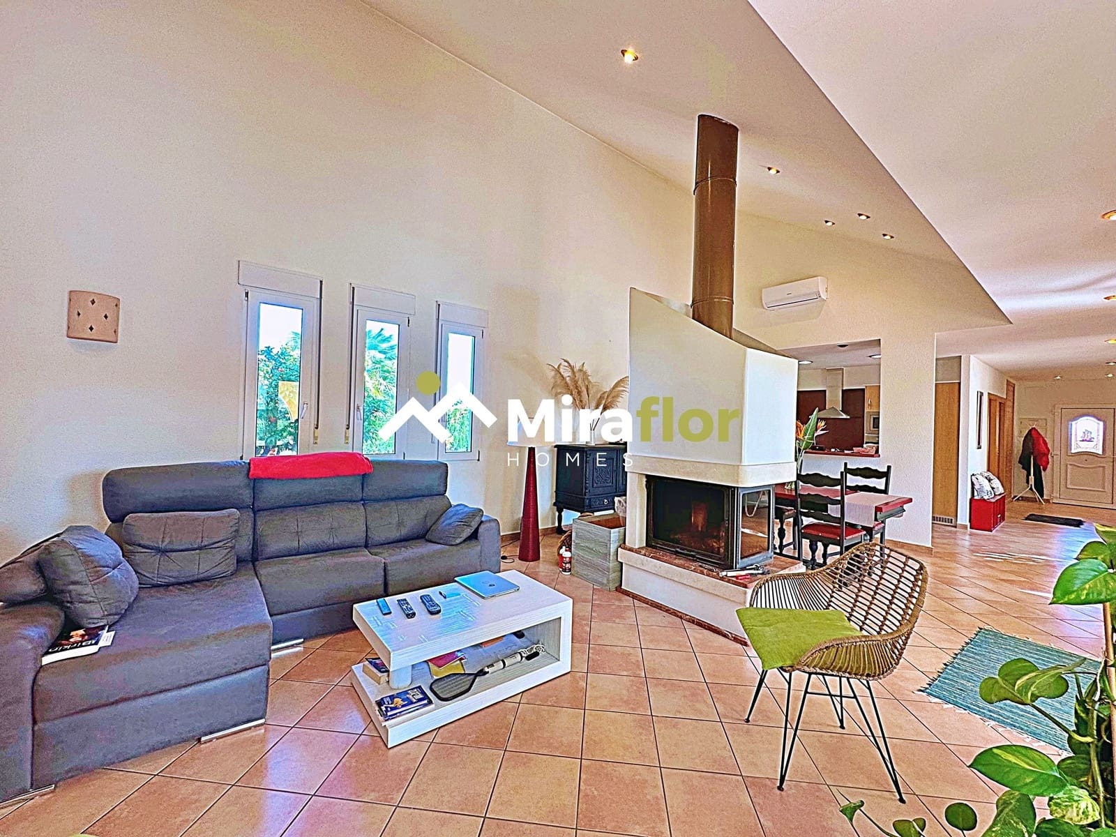 3 makuuhuone Huvila myytävänä paikassa Els Poblets mukana uima-altaan - 848 000 € (Ref: 8310849)