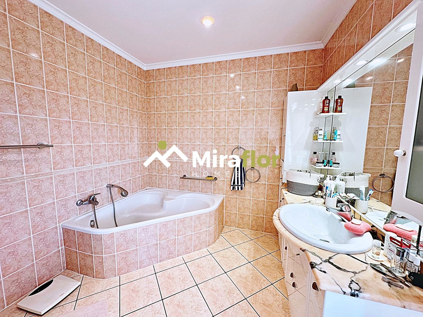 3 makuuhuone Huvila myytävänä paikassa Els Poblets mukana uima-altaan - 848 000 € (Ref: 8310849)