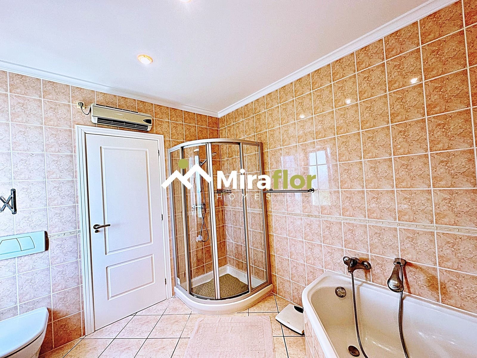 3 makuuhuone Huvila myytävänä paikassa Els Poblets mukana uima-altaan - 848 000 € (Ref: 8310849)