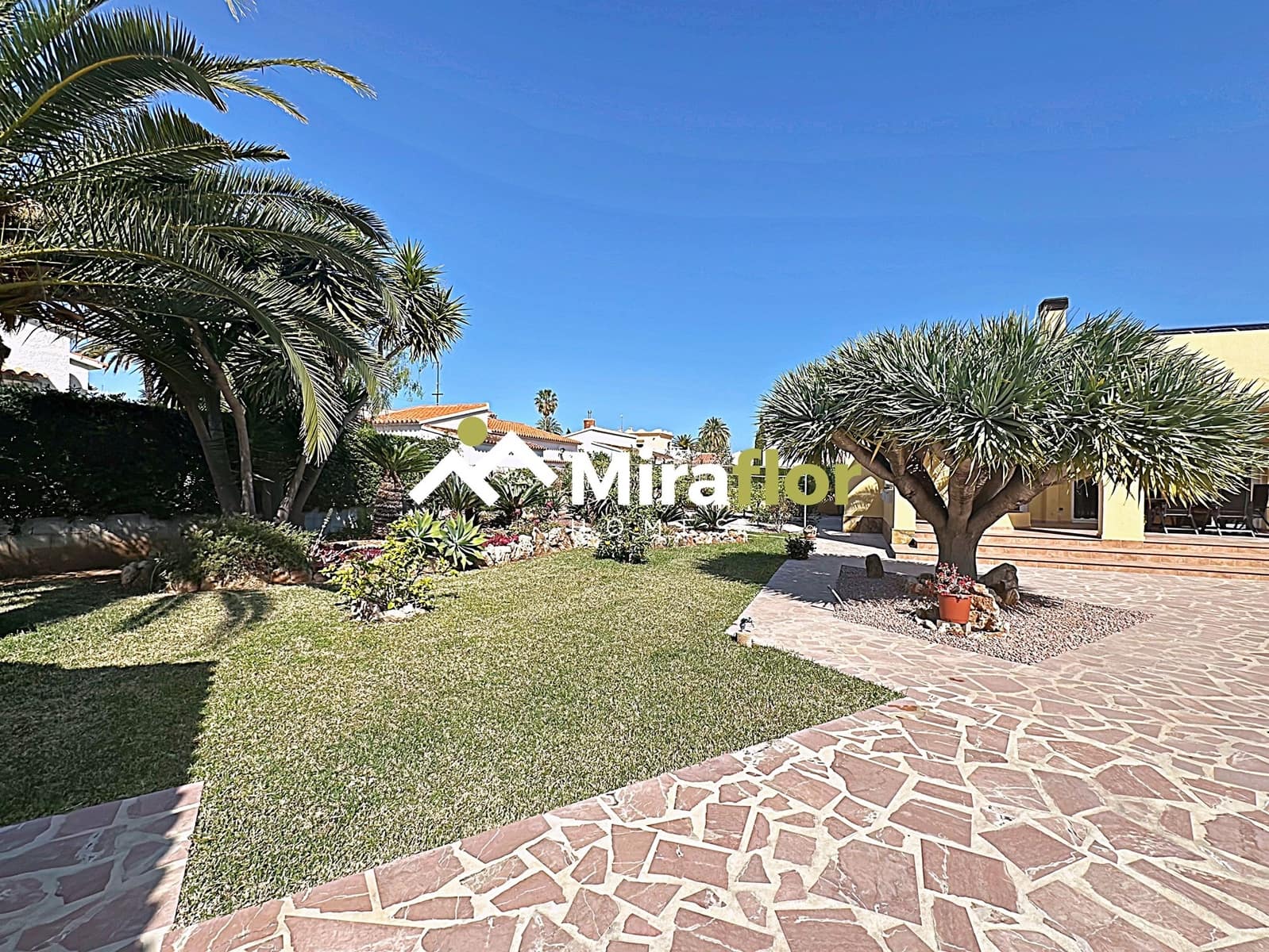 3 makuuhuone Huvila myytävänä paikassa Els Poblets mukana uima-altaan - 848 000 € (Ref: 8310849)