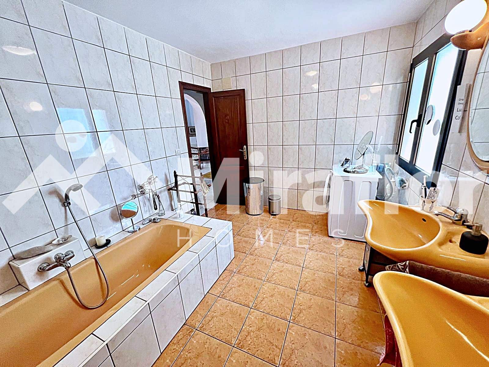 5 Zimmer Villa zu verkaufen in Monte Pego mit Pool - 575.000 € (Ref: 8338068)