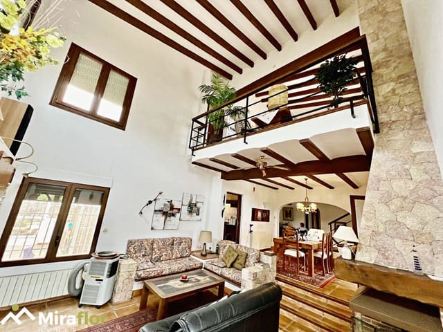 3 bedroom Villa for sale in Monte Pego, Pego with pool - € 690,000 (Ref: 8343278)