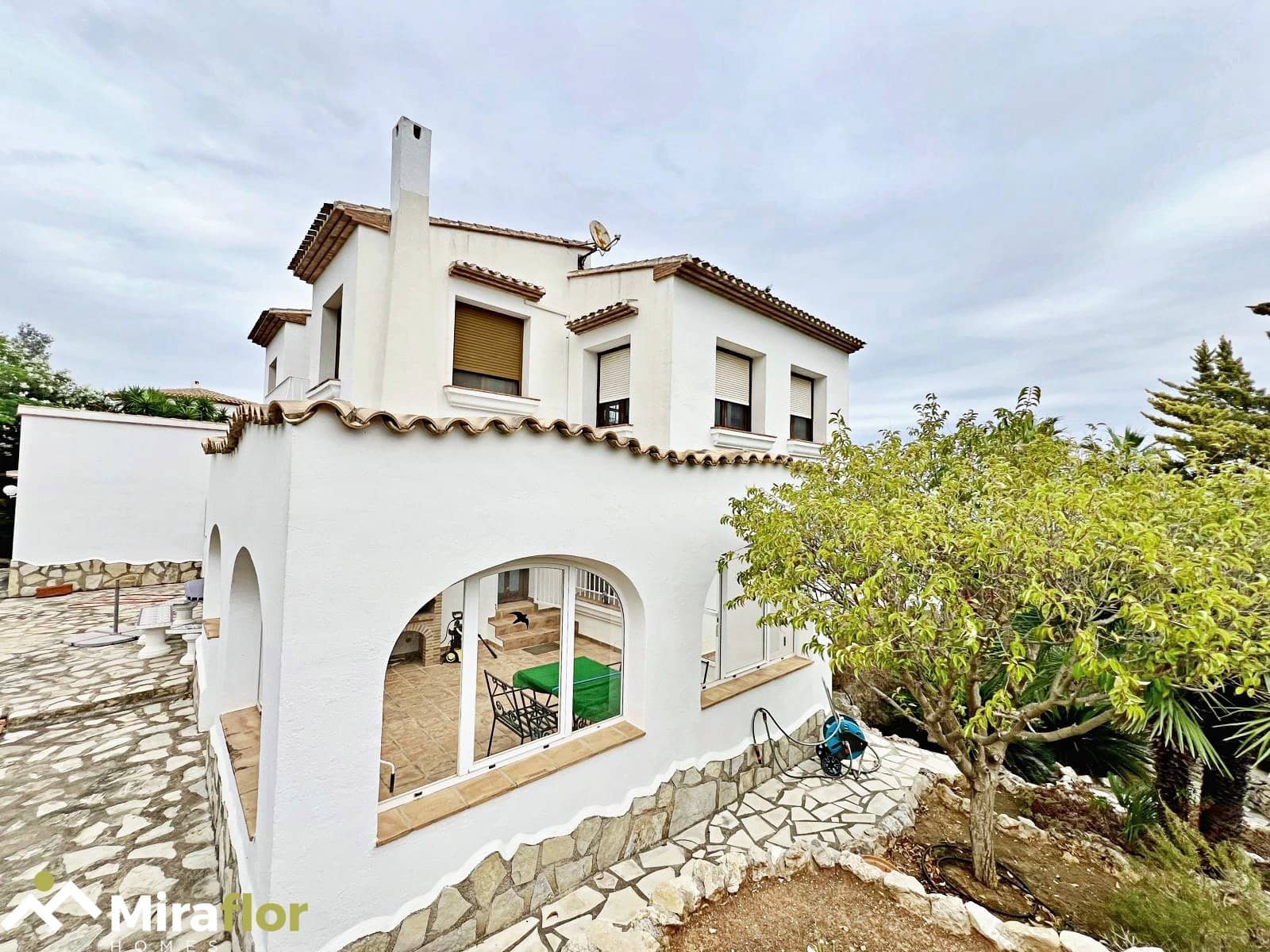 3 soveværelse Villa til salg i Monte Pego med swimmingpool - € 690.000 (Ref: 8343278)