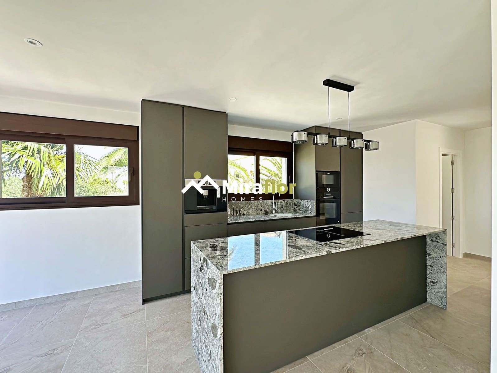 4 sovrum Villa till salu i Denia med pool - 999 000 € (Ref: 8385603)