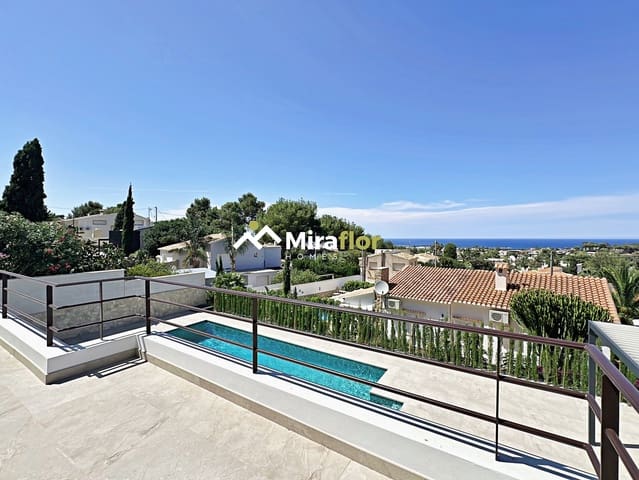 4 camera da letto Villa in vendita in Dénia con piscina - 999.000 € (Rif: 8385603)