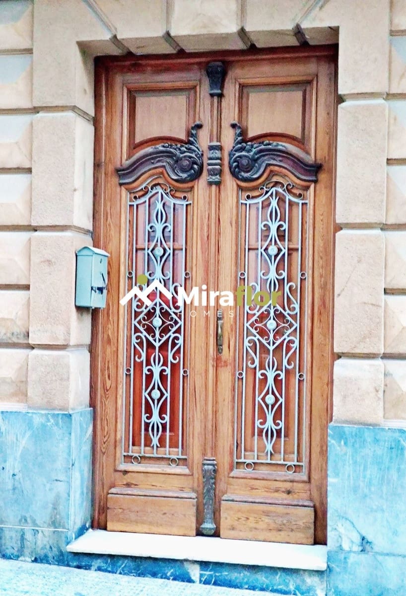 9 bedroom Townhouse for sale in Pedreguer - € 320,000 (Ref: 8576414)