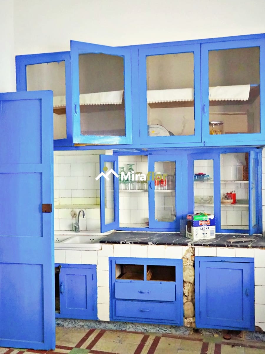 9 bedroom Townhouse for sale in Pedreguer - € 320,000 (Ref: 8576414)