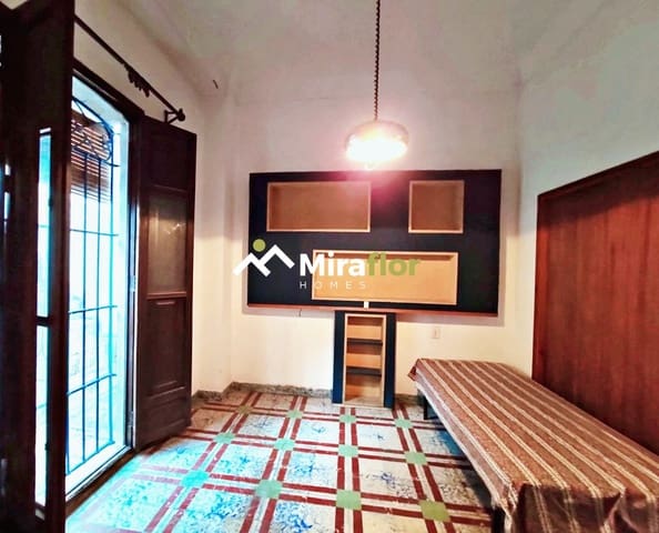 9 bedroom Townhouse for sale in Pedreguer - € 320,000 (Ref: 8576414)