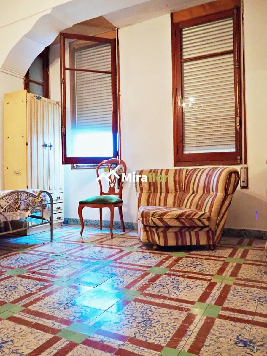 9 bedroom Townhouse for sale in Pedreguer - € 320,000 (Ref: 8576414)