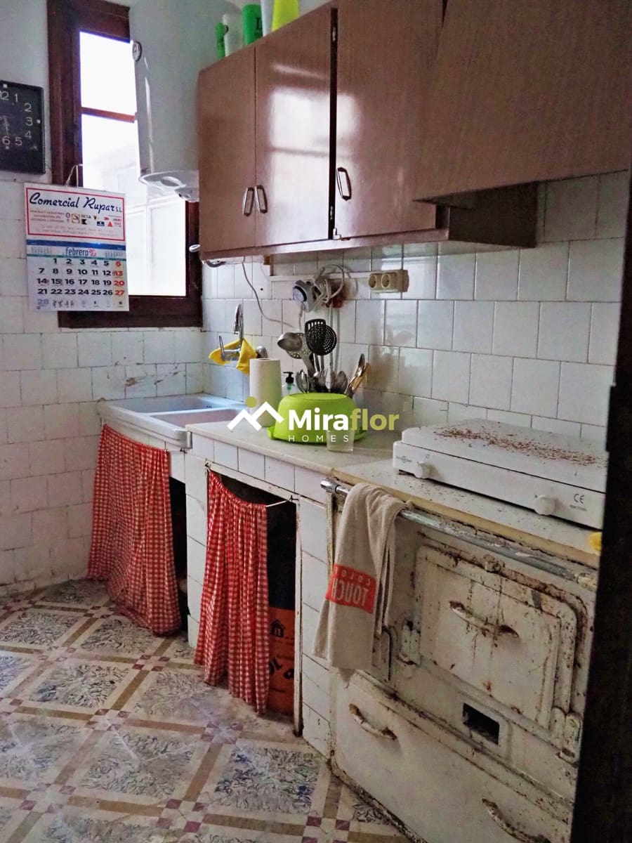 9 bedroom Townhouse for sale in Pedreguer - € 320,000 (Ref: 8576414)