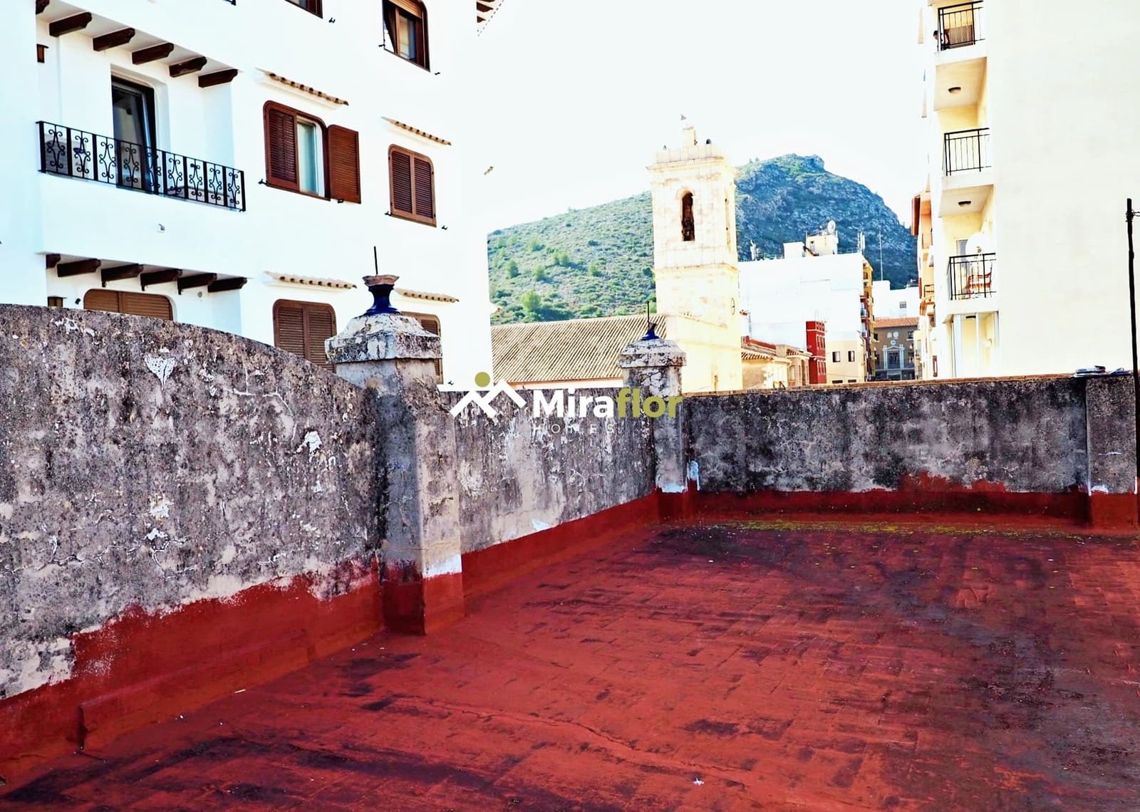 9 bedroom Townhouse for sale in Pedreguer - € 320,000 (Ref: 8576414)