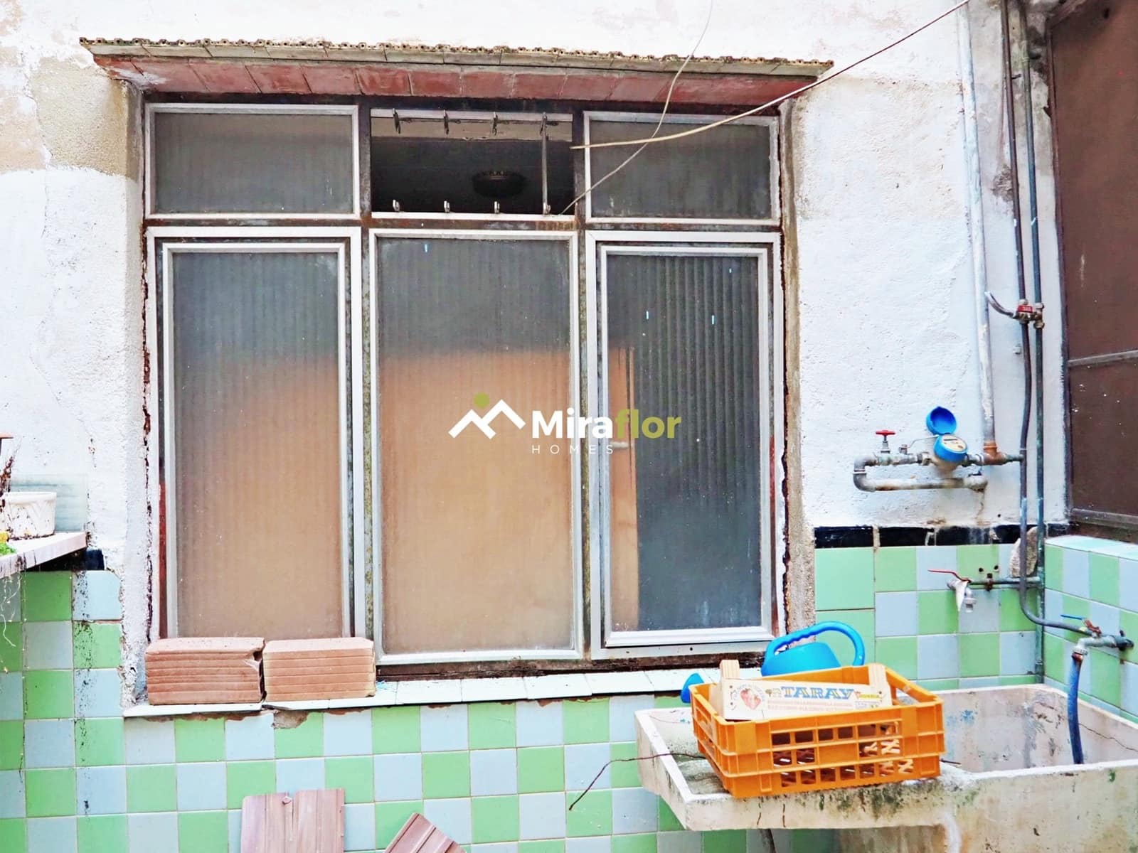 9 bedroom Townhouse for sale in Pedreguer - € 320,000 (Ref: 8576414)