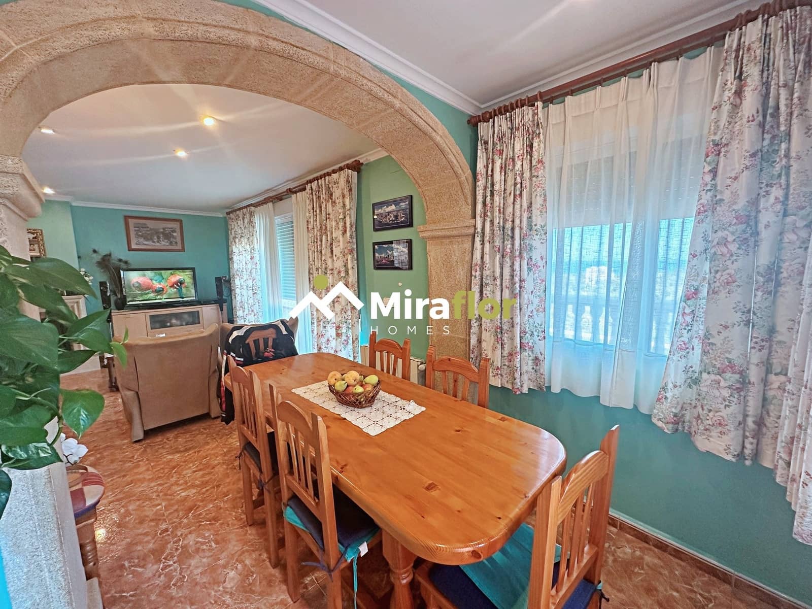 Chalet de 4 habitaciones en Dénia en venta con piscina - 775.000 € (Ref: 8590989)