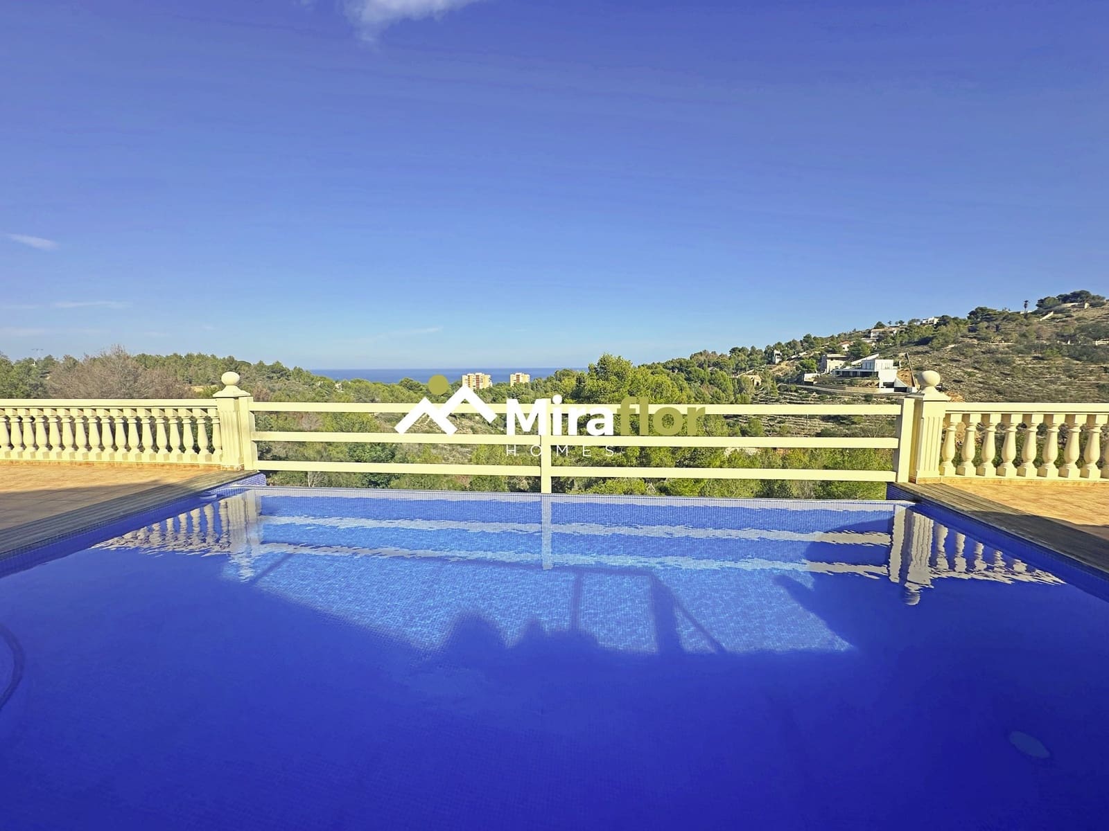 4 sypialnia Willa na sprzedaż w Denia z basenem - 775 000 € (Ref: 8590989)