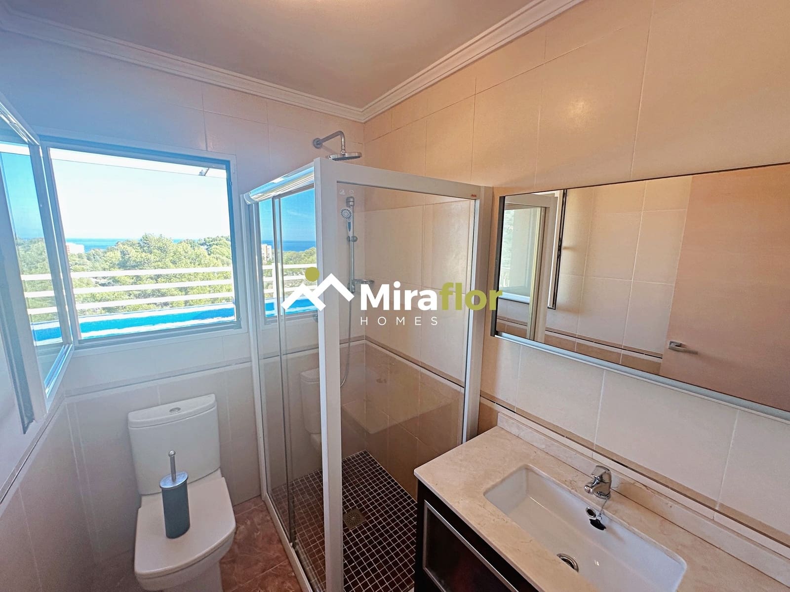 4 sypialnia Willa na sprzedaż w Denia z basenem - 775 000 € (Ref: 8590989)