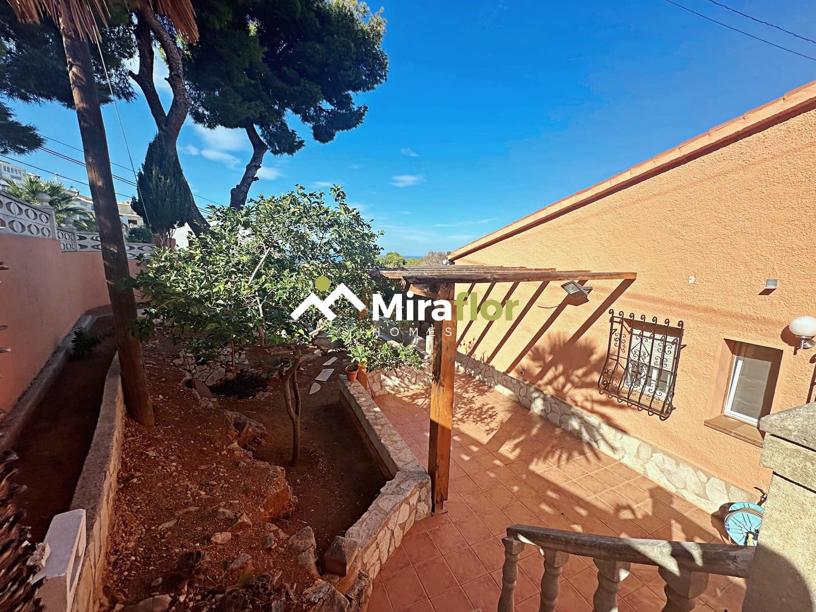 4 sypialnia Willa na sprzedaż w Denia z basenem - 775 000 € (Ref: 8590989)