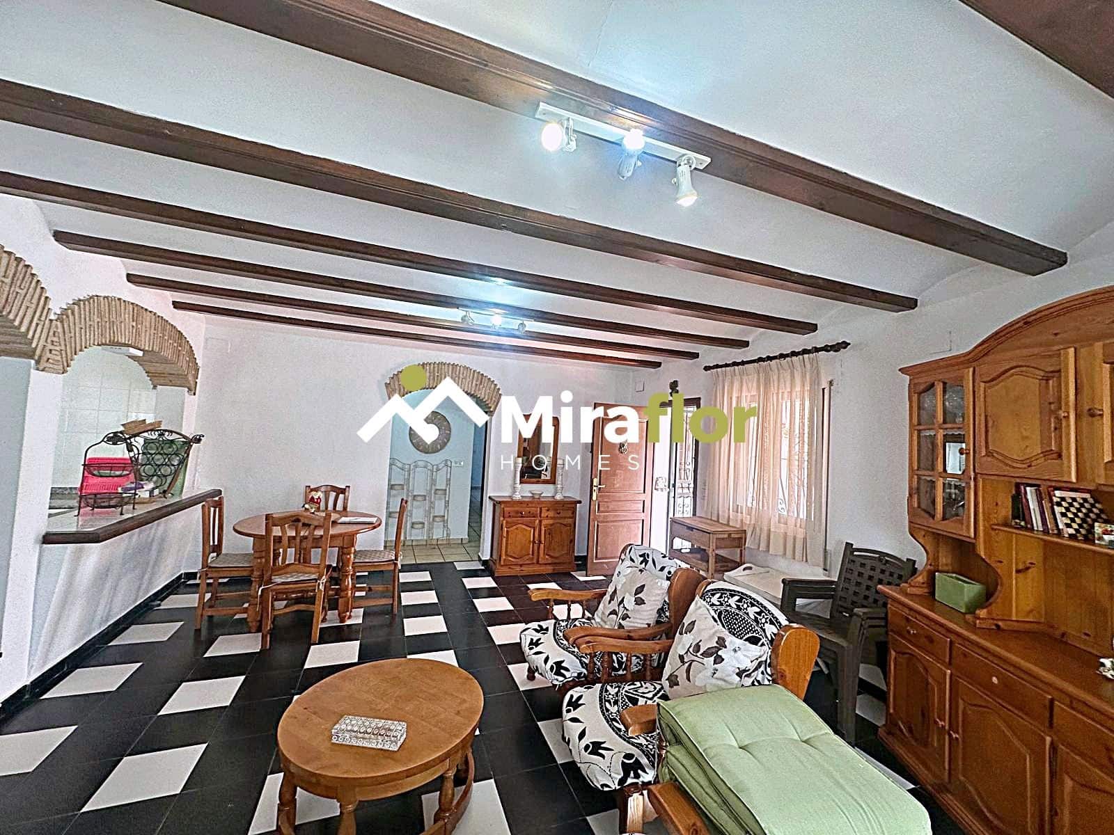 5 soverom Villa til salgs i Denia med svømmebasseng - € 598 000 (Ref: 8817485)