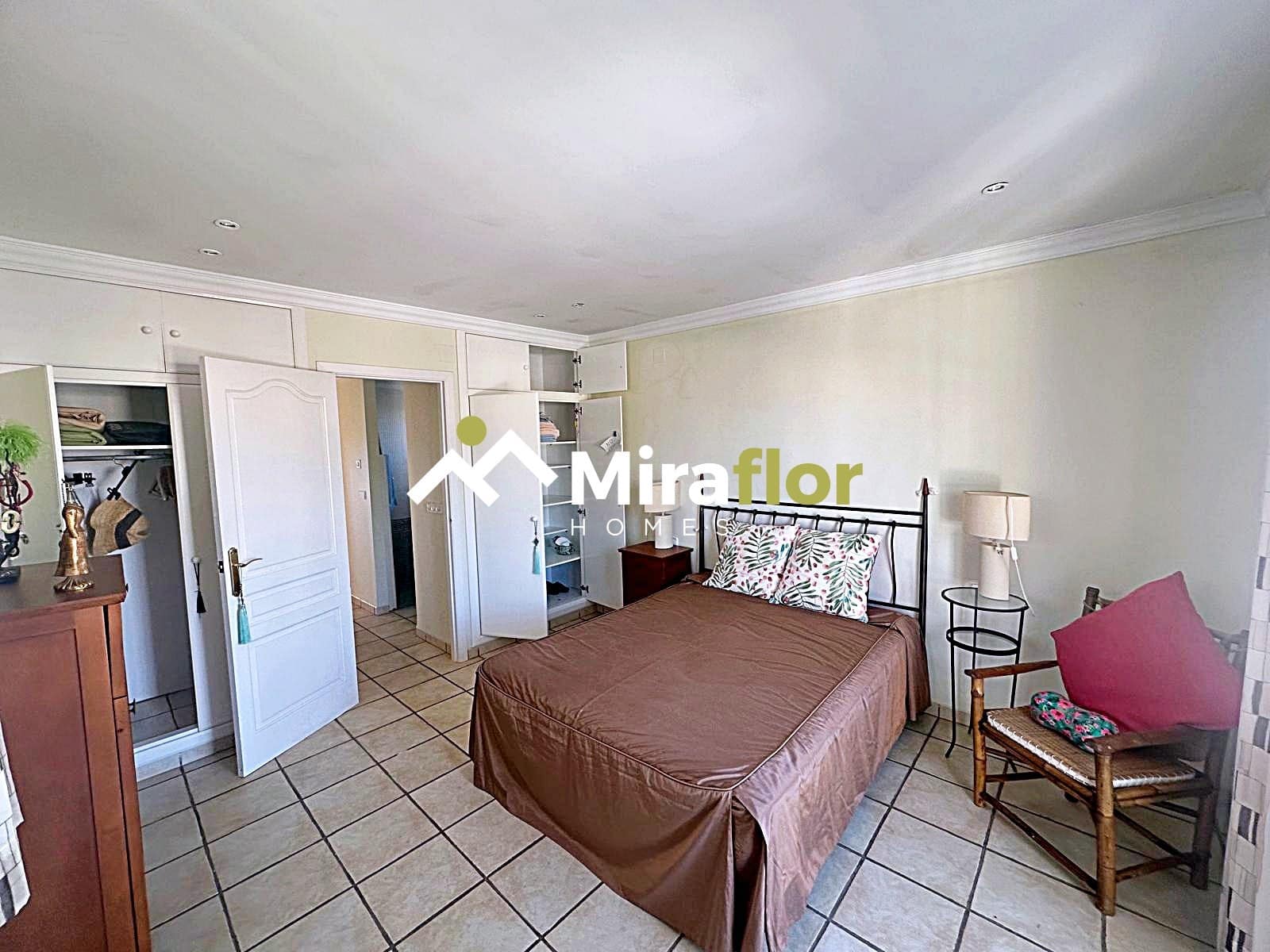 5 soverom Villa til salgs i Denia med svømmebasseng - € 598 000 (Ref: 8817485)