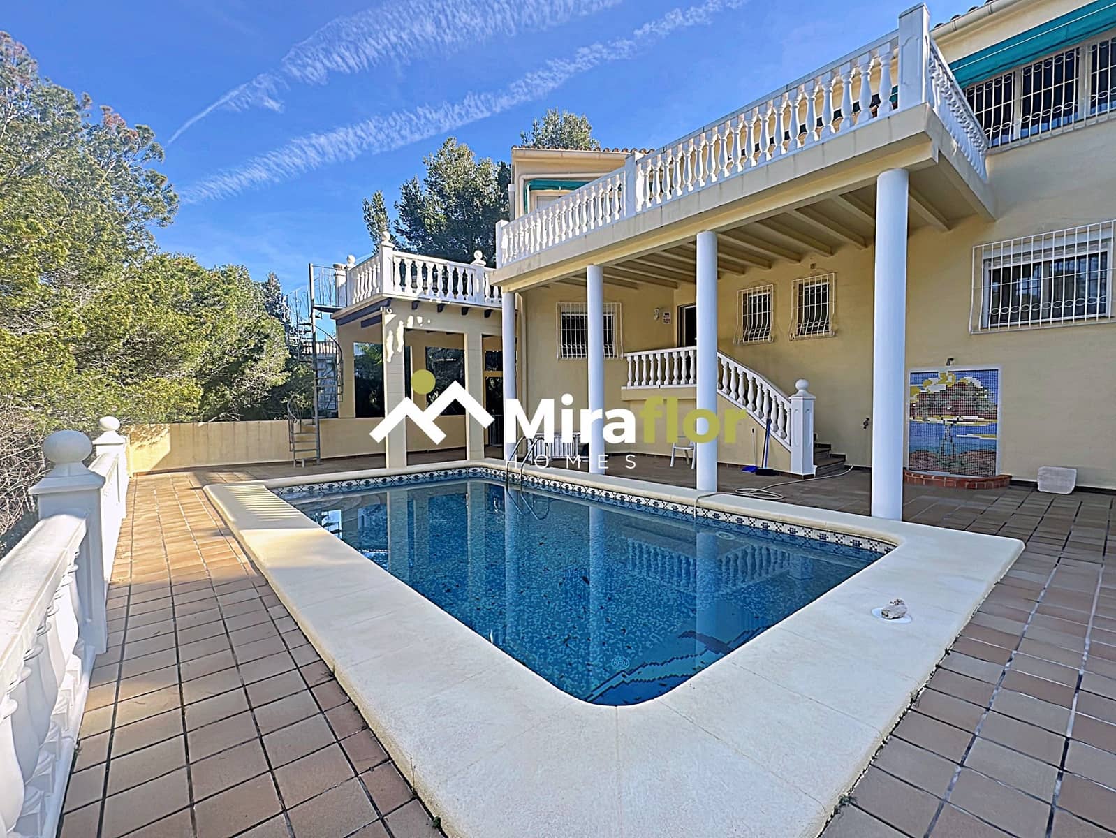 4 bedroom Villa for sale in Denia with pool - € 590,000 (Ref: 8839119)