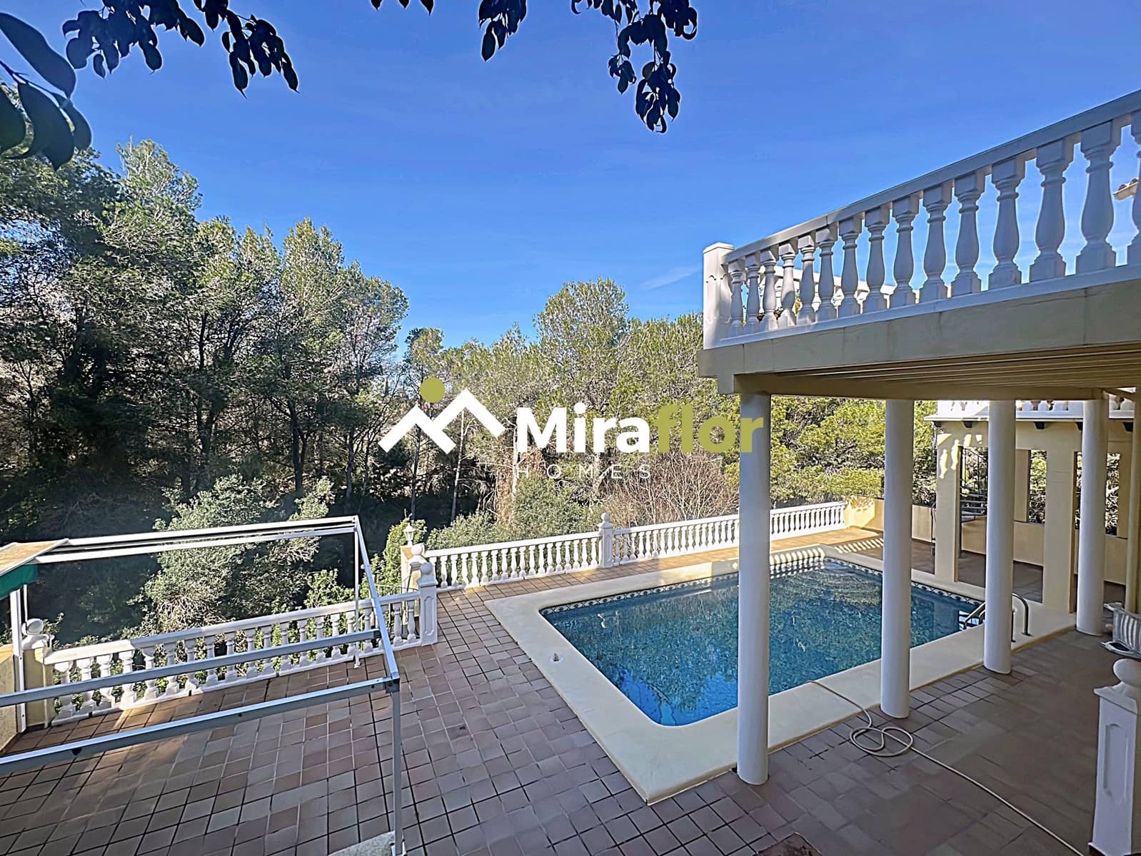 4 bedroom Villa for sale in Denia with pool - € 590,000 (Ref: 8839119)