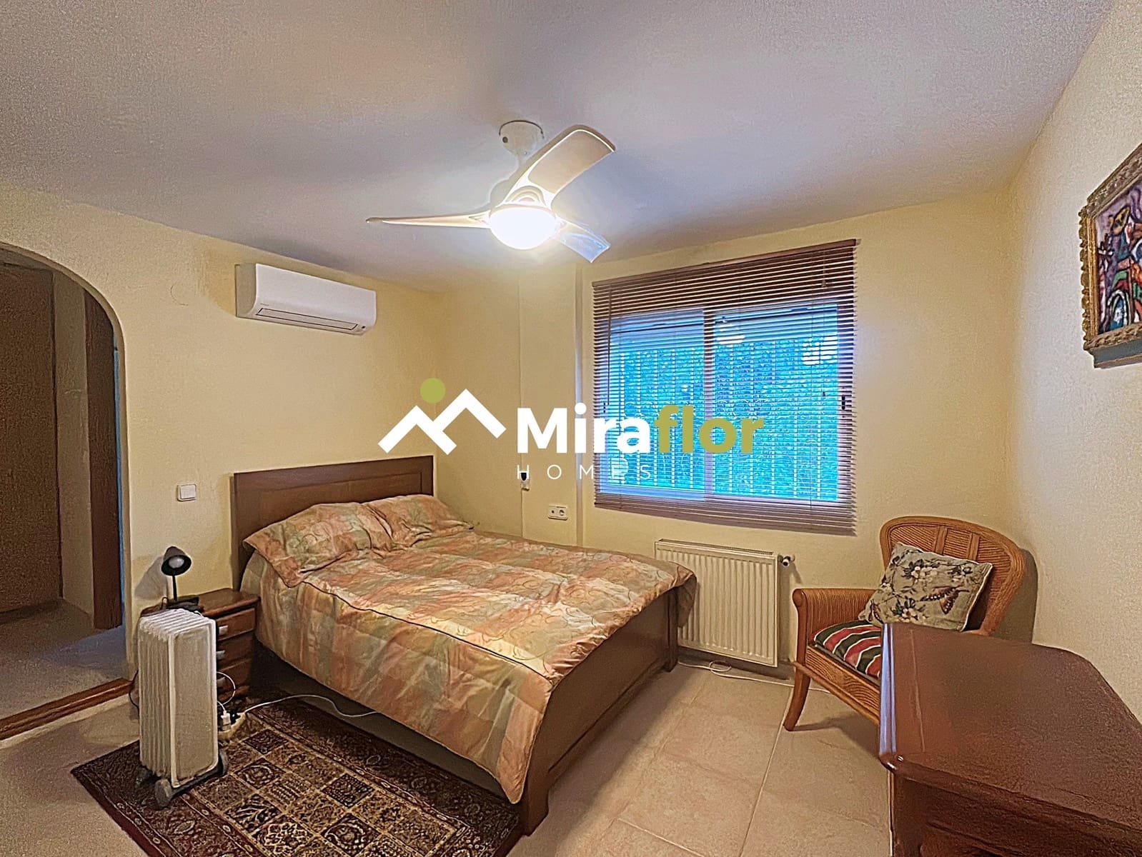 4 bedroom Villa for sale in Denia with pool - € 590,000 (Ref: 8839119)